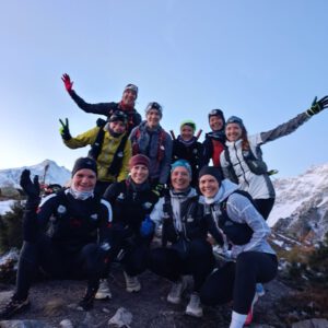 Frauen - Hütten - Camp